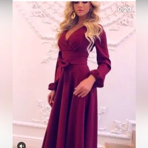 Maxi long sleeve dress size M